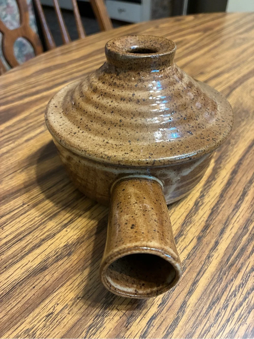 Brown Speckled Stoneware Pottery Onion Soup Bowl w/Vented Lid & Hollow Handle